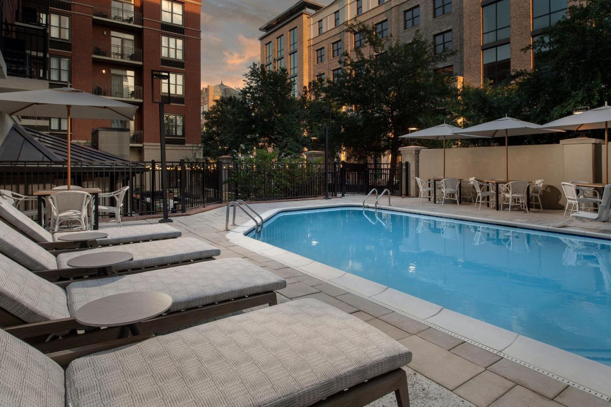 Courtyard By Marriott Savannah Downtown - Historic District Exteriör bild