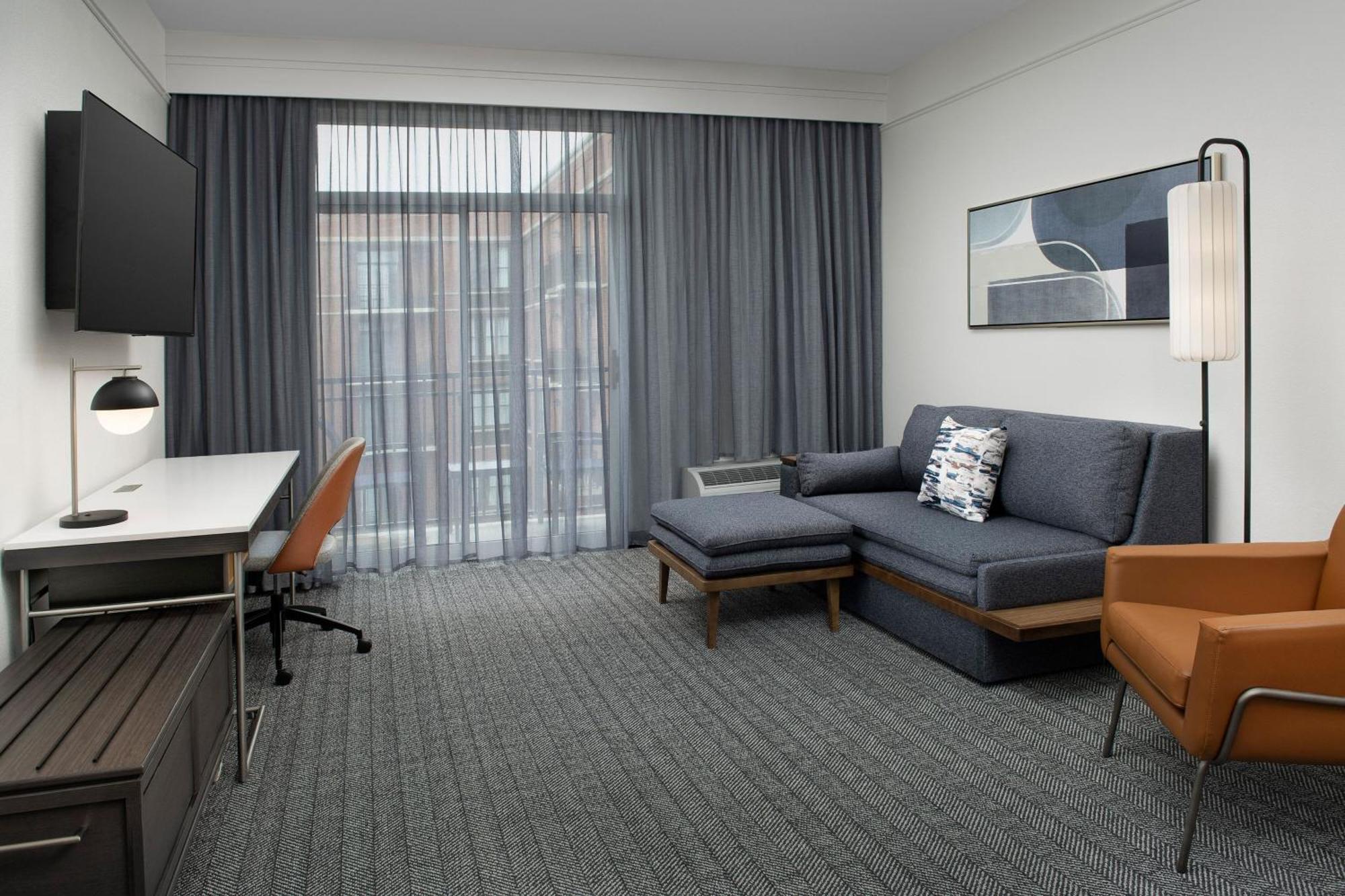 Courtyard By Marriott Savannah Downtown - Historic District Exteriör bild