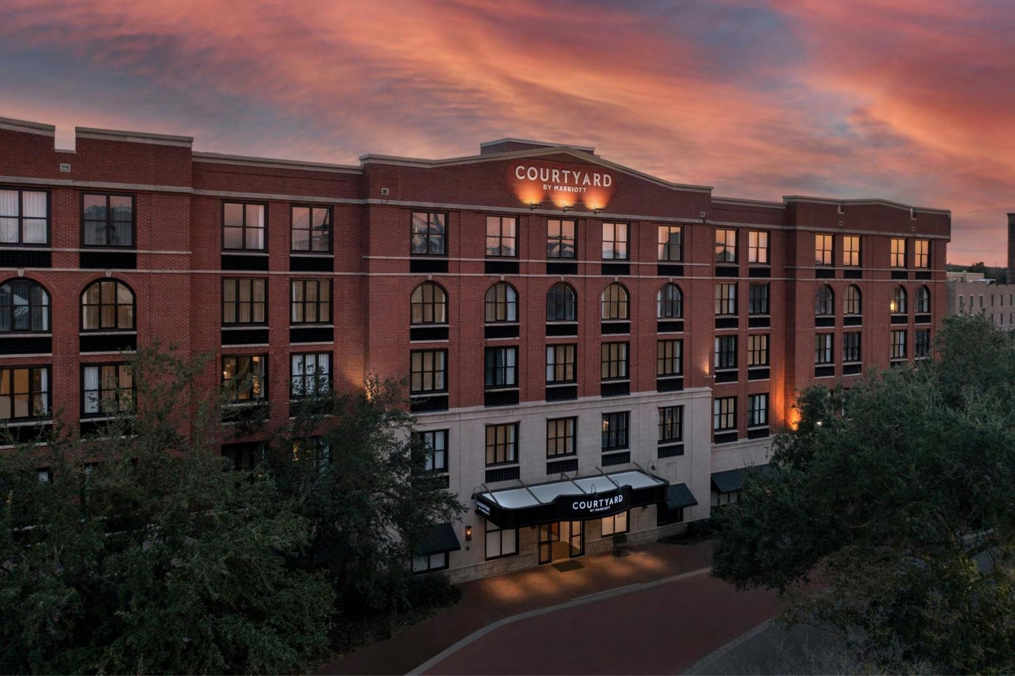 Courtyard By Marriott Savannah Downtown - Historic District Exteriör bild